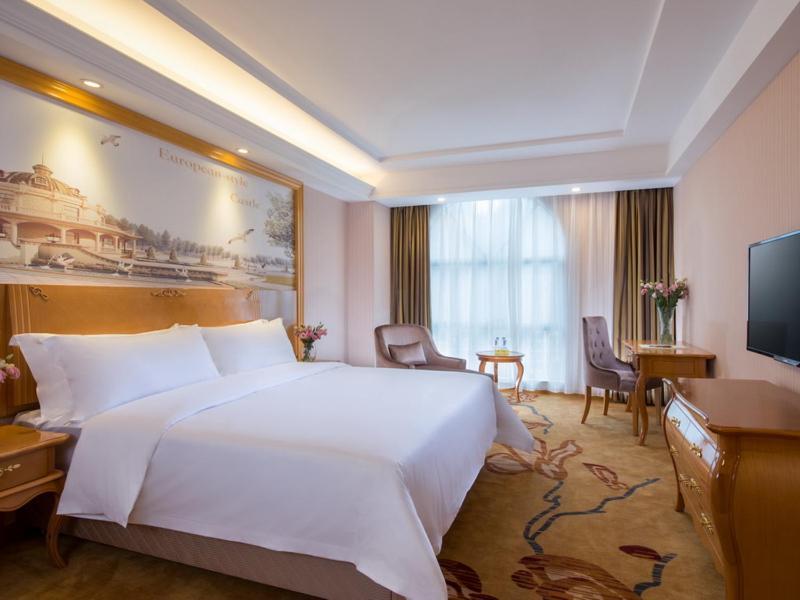 Vienna Classic Hotel Shenzhen Bantian Wuhe Avenue Extérieur photo