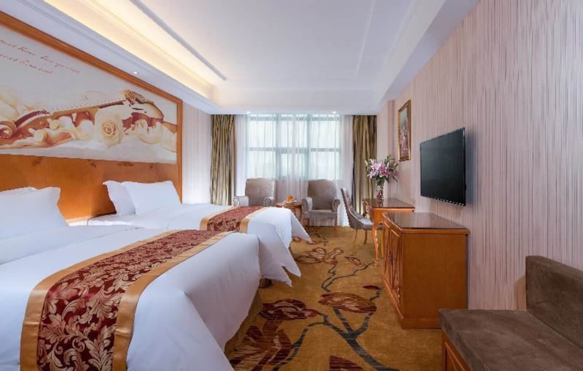 Vienna Classic Hotel Shenzhen Bantian Wuhe Avenue Extérieur photo